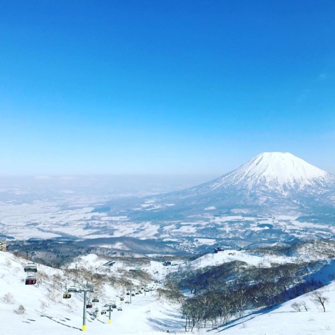 Nonstop from the airport to Niseko